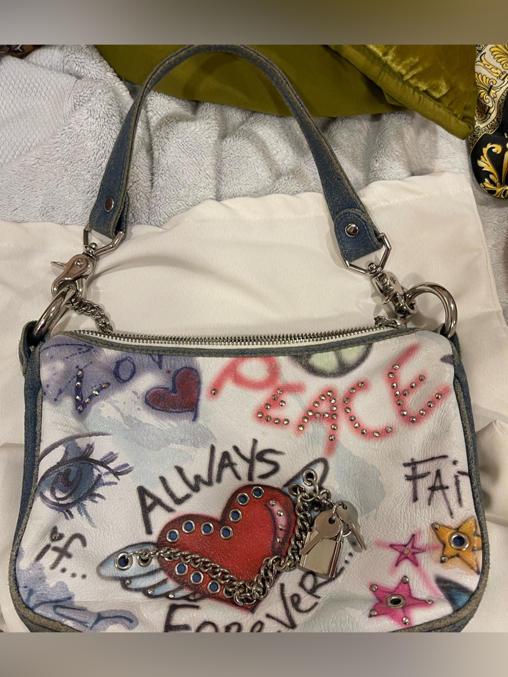 Isabella Fiore White leather Graffiti Shoulder Bag with Red Heart Accent
